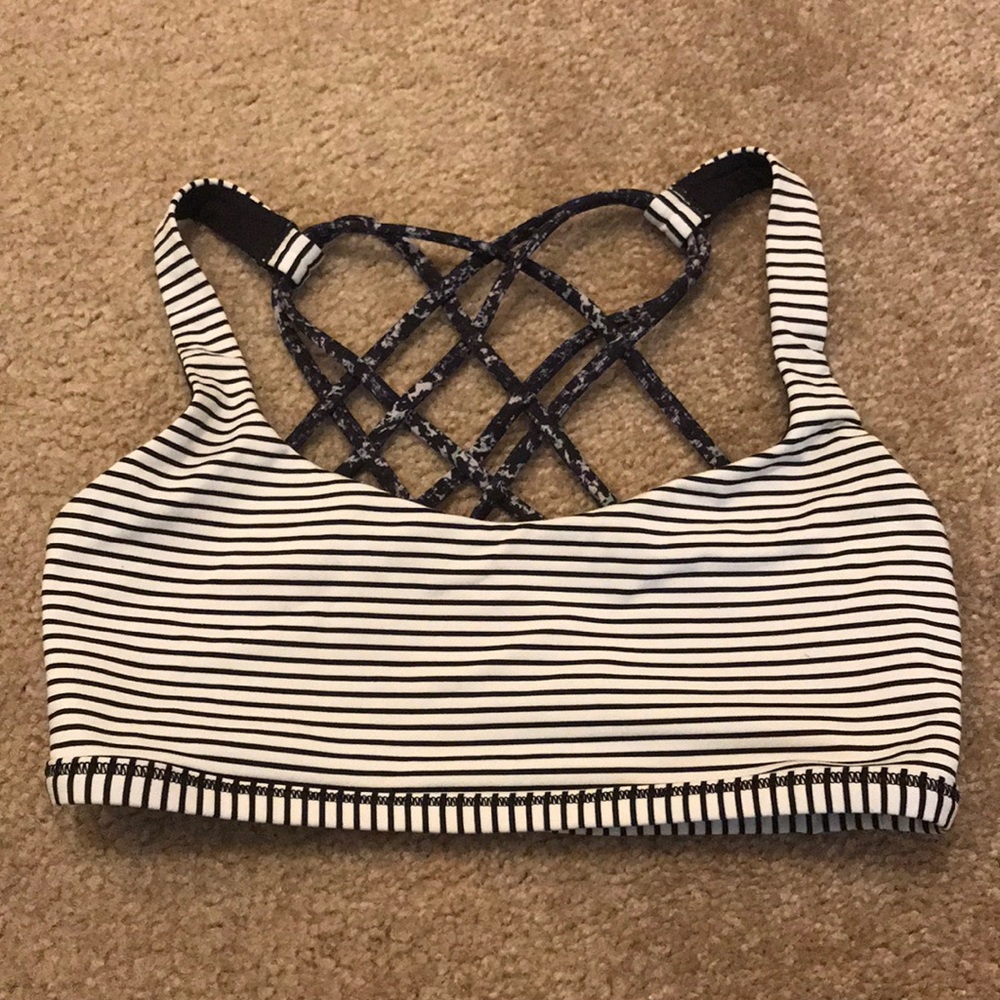Lululemon sports bra